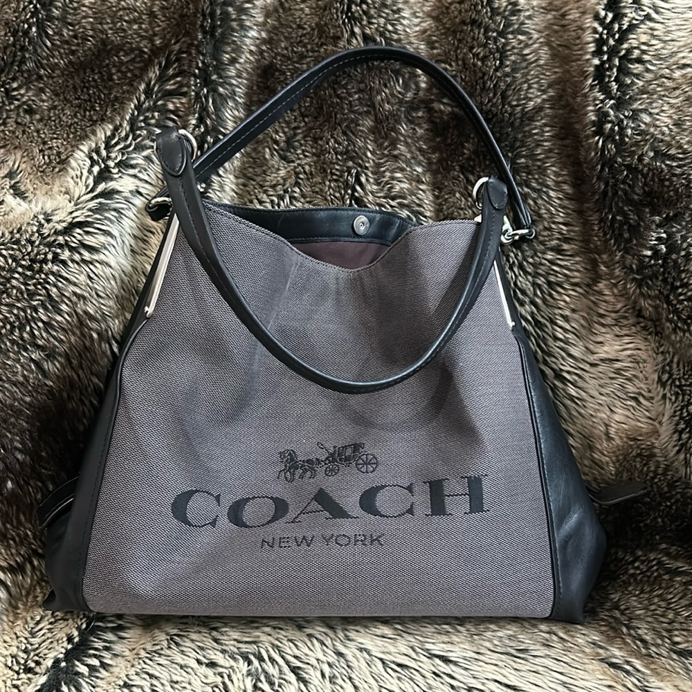 Coach Carriage & Horse Shoulder Bag